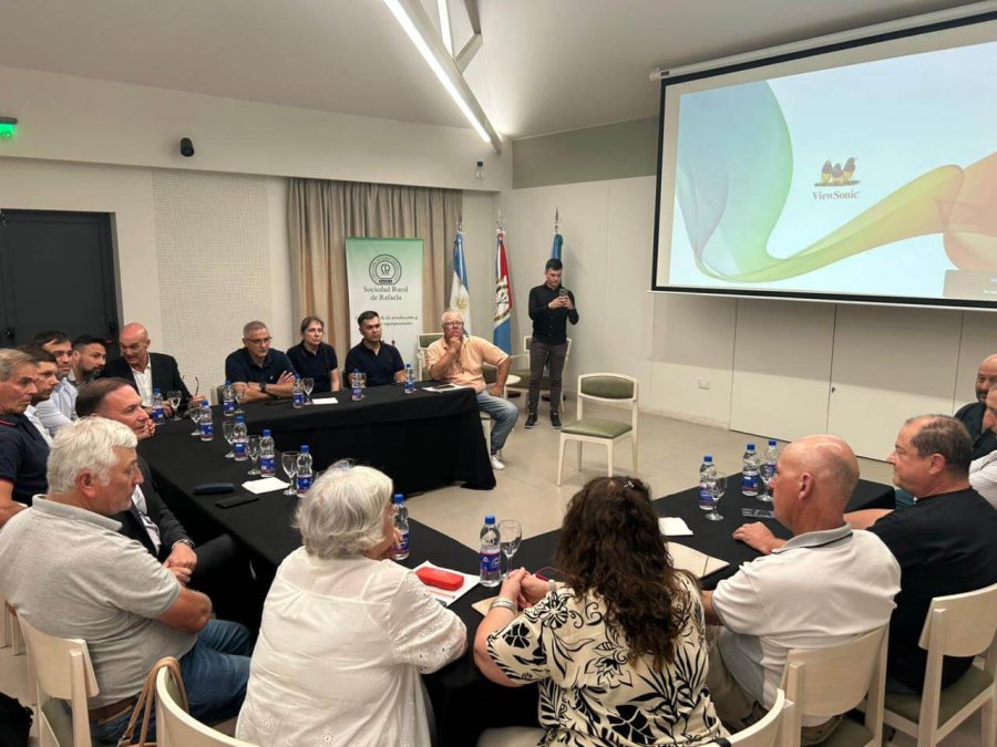 El conflicto por el financiamiento de la pavimentaci&oacute;n de la Ruta 70S se descomprimi&oacute; a partir de una reuni&oacute;n en la SRR. (FOTO PRENSA SRR)