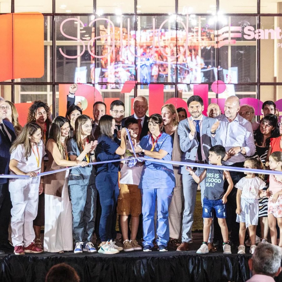 Tradicional ceremonia con la que se habilitó oficialmente el efector de salud.