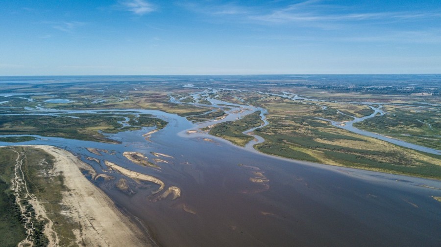 Condiciones clim&aacute;ticas, meteorol&oacute;gicas e hidrol&oacute;gicas que influyen en el comportamiento del R&iacute;o Paran&aacute;.