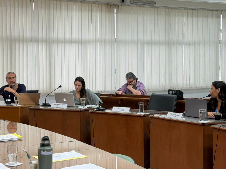 Los concejales de la oposición volvieron a la carga contra la titular de la Región III de Educación, Delia Colussi.