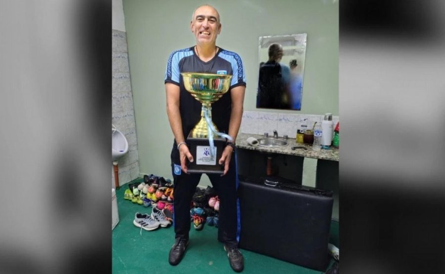 DISFRUTANDO. Luego de un año duro, llegó el merecido premio para Delfino.