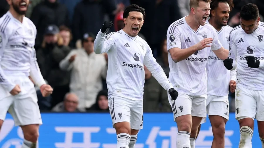 EN CARRERA. El defensor argentino pudo reaparecer y es otra opción en la defensa para el seleccionado.