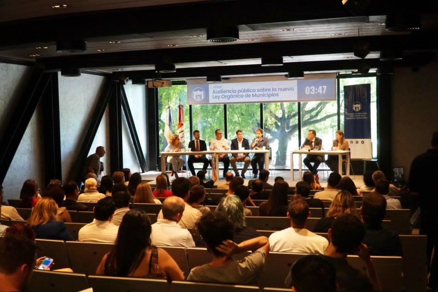 La segunda audiencia p&uacute;blica se realiz&oacute; en el Colegio de Arquitectura y Urbanismo de Rosario. (FOTO PRENSA DIPUTADOS)