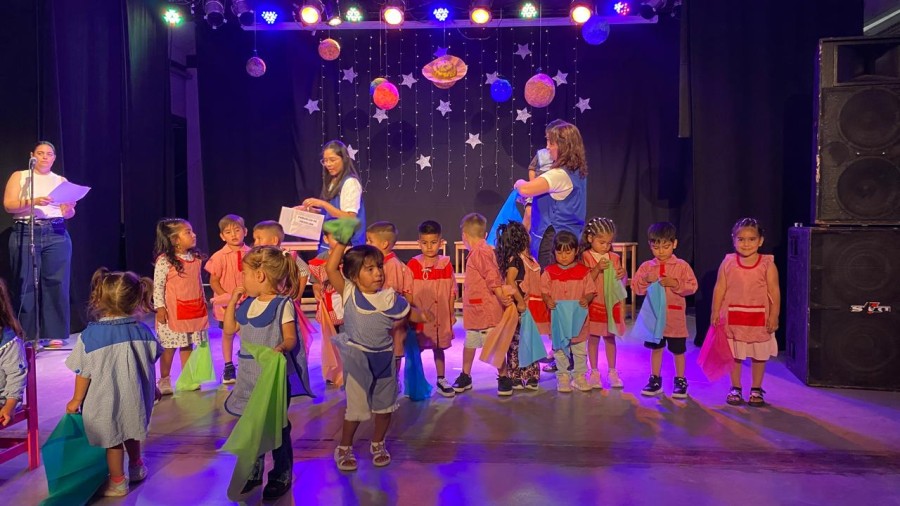 130 niños finalizaron su trayectoria en el nivel maternal y en las salas de 3 años.