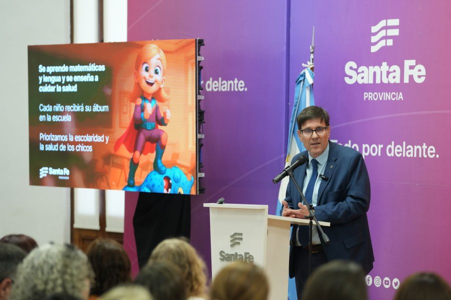 El ministro de Educaci&oacute;n, Jos&eacute; Goity, al dar detalles sobre la implementaci&oacute;n del plan de vacunaci&oacute;n y la relaci&oacute;n con la comunidad escolar. (FOTO SCS)