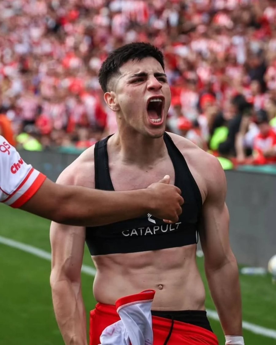 DESPEGO. En Instituto, Alex Luna mostró una gran evolución.