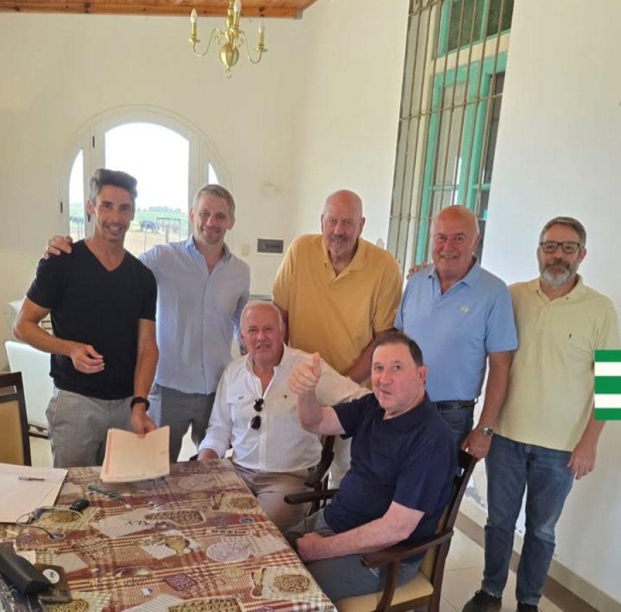 UN GRAN DIA. CRAR sumó seis hectáreas y media con el gran gesto de Juan Carlos Bruno.