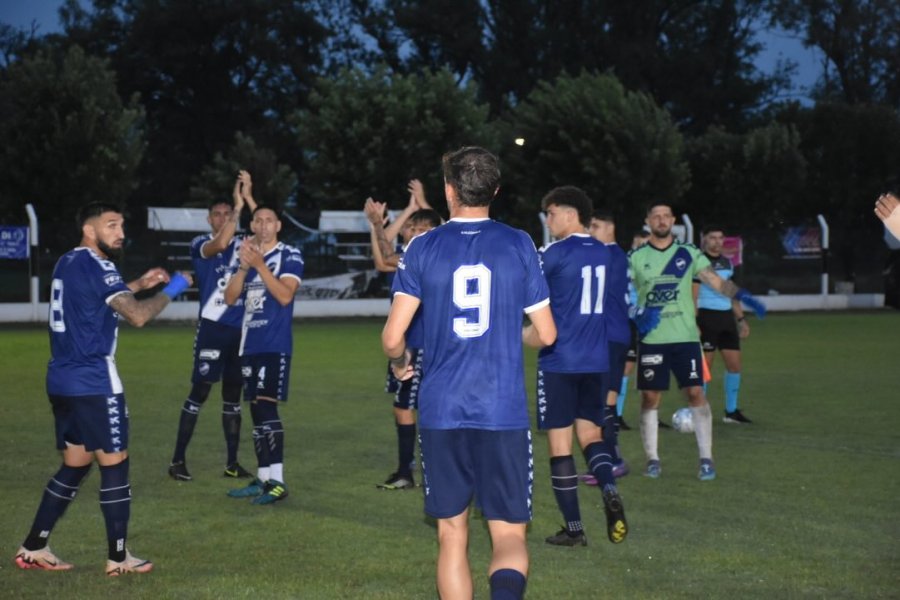 BUEN TRIUNFO. El Lobo logró su séptimo triunfo en el torneo, valioso en el inicio de los play offs.