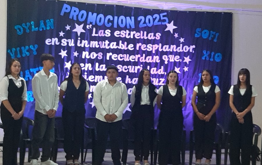 El grupo que concluyó su formación de nivel secundario.