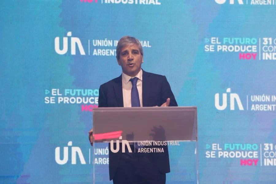 Caputo quiere conseguir US$1.000 millones.