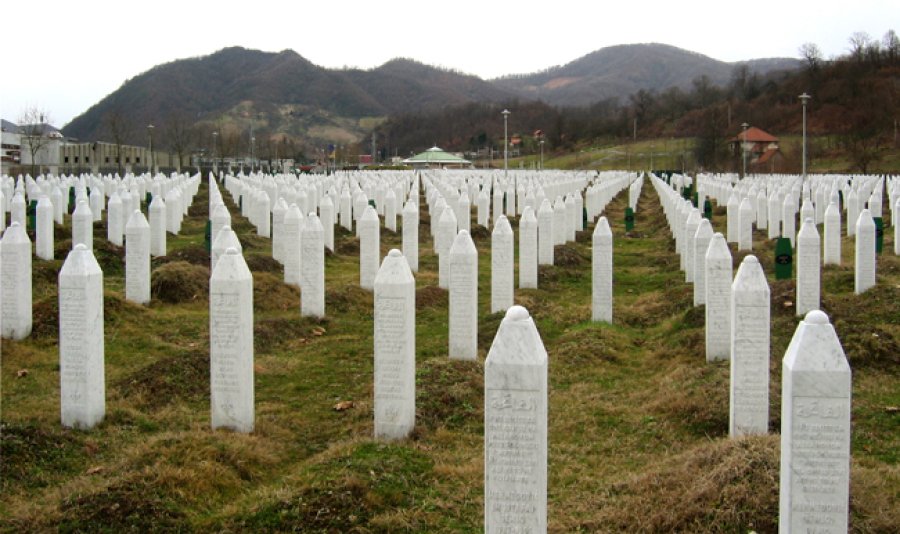 Cementerio que rememora la matanza de Srebrenica.