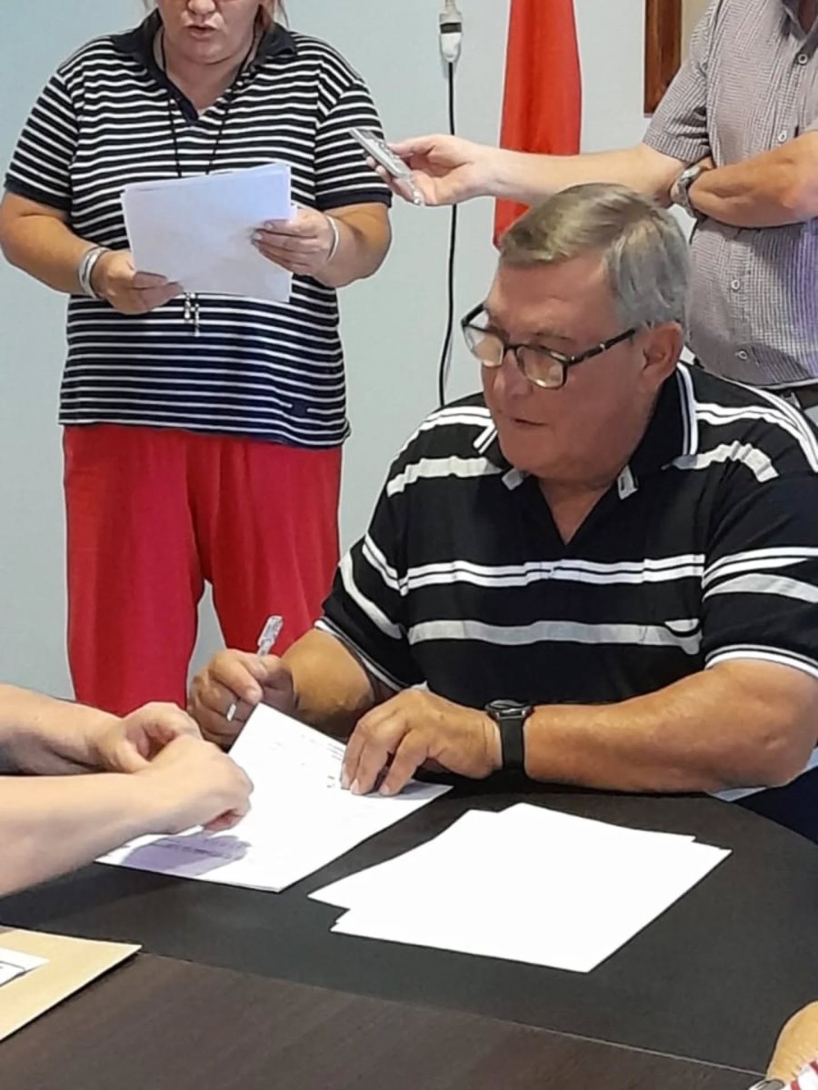 Gabriel Bono durante el acto celebrado hoy al medidodía.