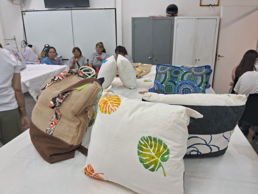 BLANCO HOGAR: Un taller que ofrece muchas oportunidades de emprender.