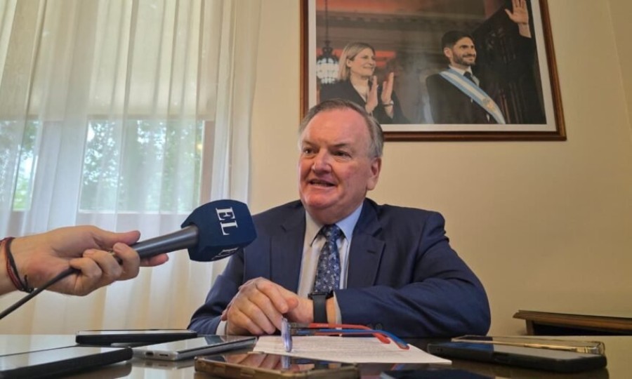 Senador Provincial, Felipe Michlig.