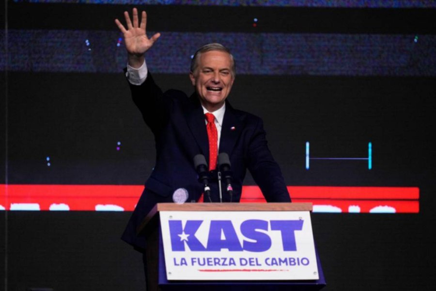 CHILE GIRA A LA ULTRADERECHA. Kast se impuso por amplio margen y ser&aacute; el nuevo presidente del pa&iacute;s trasandino.