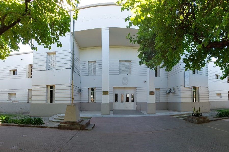 Fachada del establecimiento educativo.