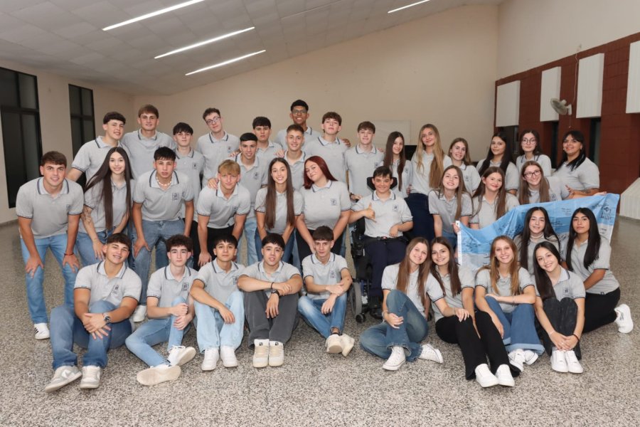 Los egresados 2025 de la EESOPI 8040.