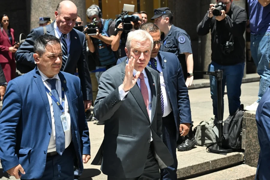 Jos&eacute; Antonio Kast al salir de Casa Rosada. (NA)