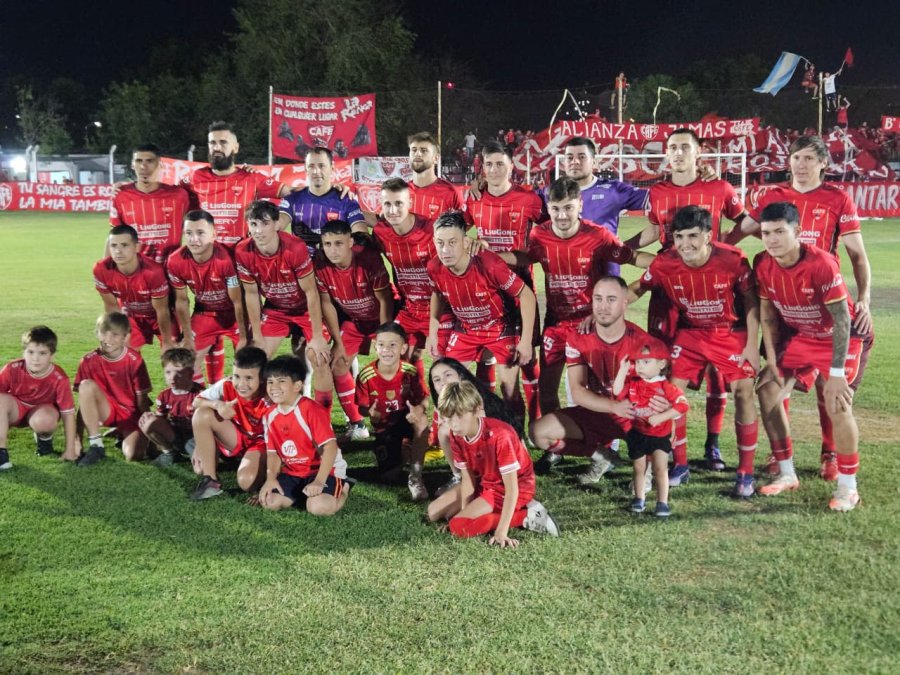 CAMPEON ABSOLUTO. Ferro se consagr&oacute; en la noche del jueves.