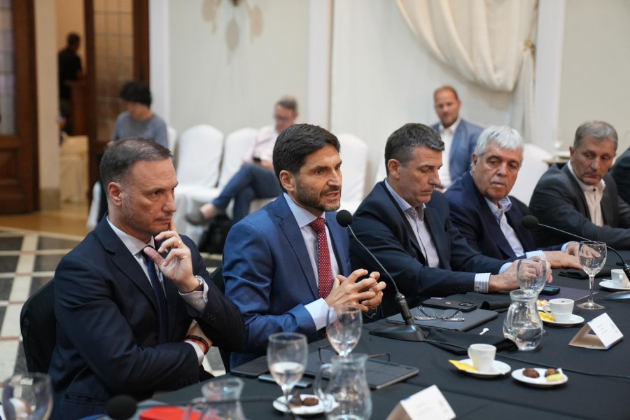 Encuentro de trabajo con autoridades de la Bolsa de Comercio de Rosario.