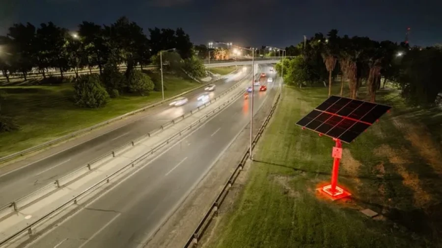San Juan inaugur&oacute; la primera autopista solar del pa&iacute;s.