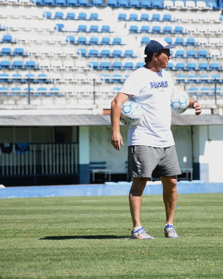 "PROFE". Bessone vuelve a trabajar en la Primera Nacional con Forestello.