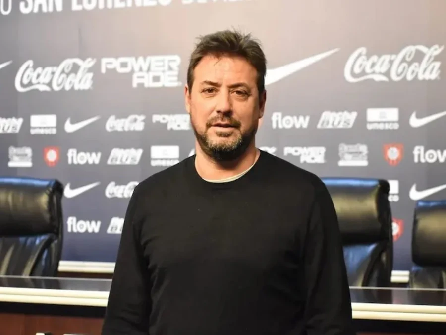 MISION. Tratar&aacute; de normalizar al club.