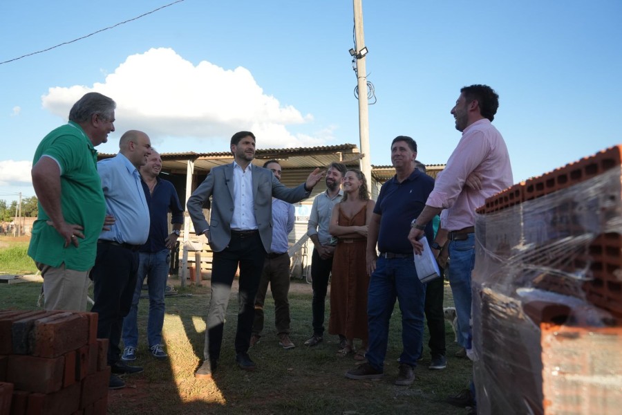 En Esperanza se construyen 14 viviendas en barrio La Orilla. (FOTO SCS)