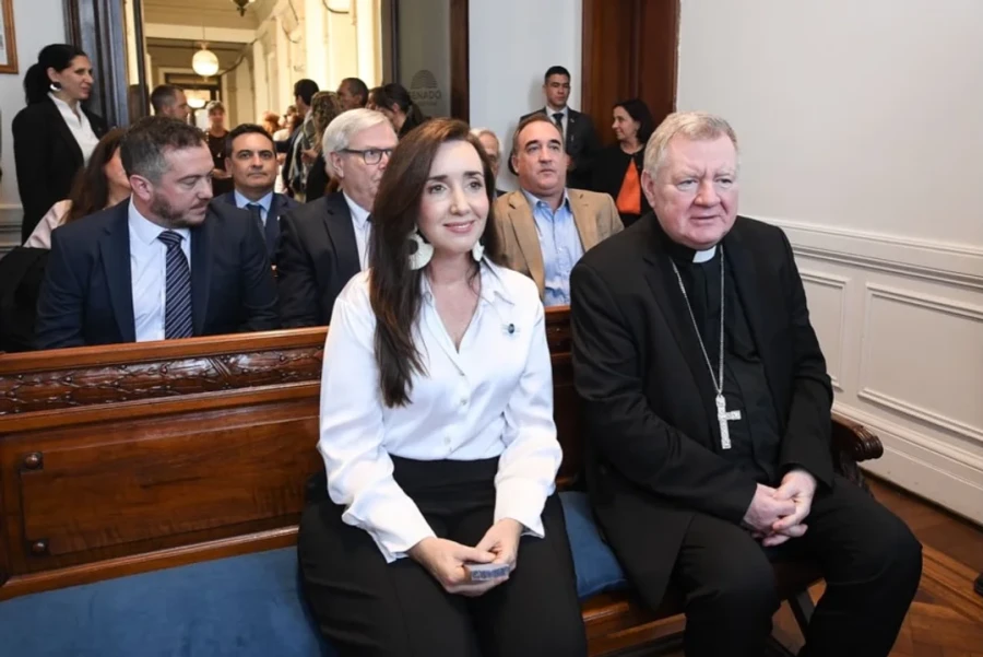 La Vicepresidenta Victoria Villarruel inaugur&oacute; un oratorio en el Senado.
