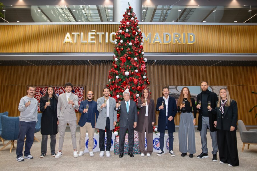 El argentino Diego Simeone durante el brindis institucional por la Navidad del Atl&eacute;tico de Madrid.