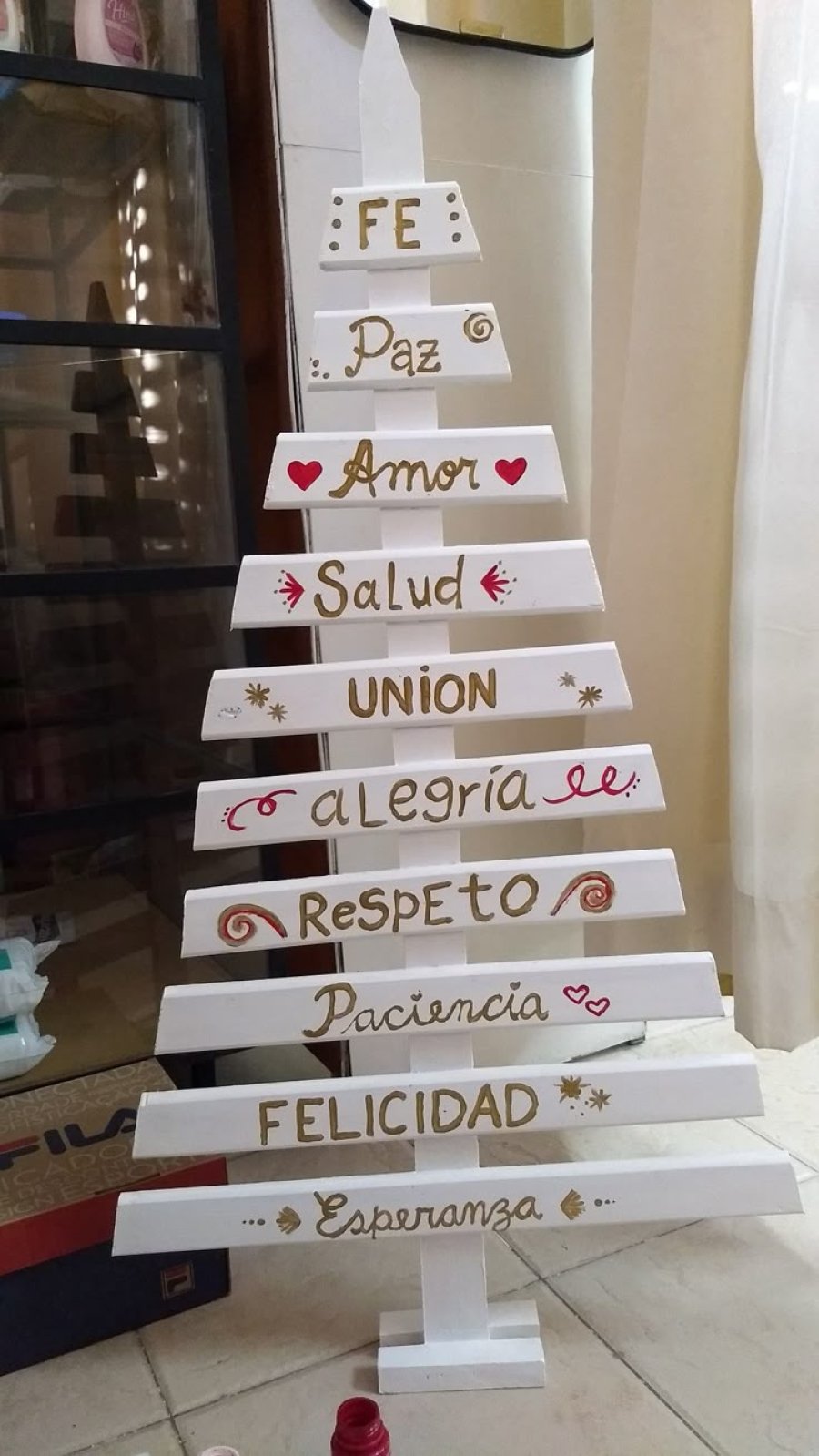 ARBOLITO DE ARGENTINA. En tiempos de Navidad, la esperanza resurge; ojal&aacute; esta vez el pa&iacute;s pueda encontrar el modelo que garantice crecimiento y prosperidad.