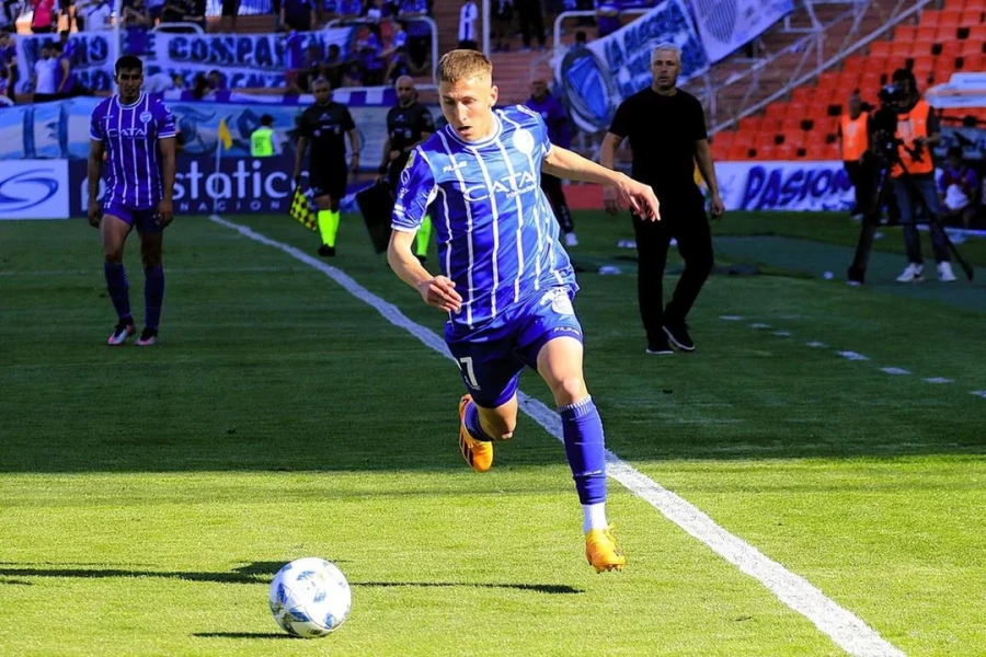PRETENDIDO. El buen jugador de Godoy Cruz.