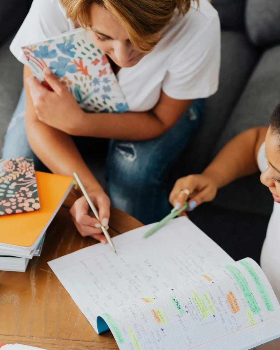 Quienes hayan realizado la inscripci&oacute;n online deber&aacute;n presentar de manera presencial la documentaci&oacute;n requerida.