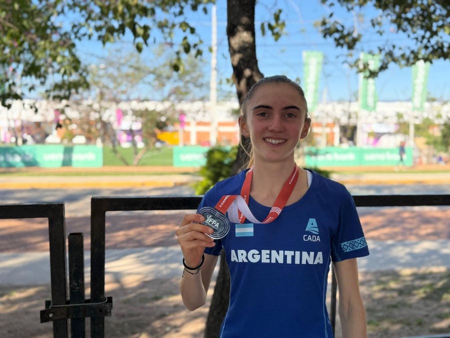 PLATA IBEROAMERICANA. Sofía Fregona, subcampeona de 2.000 metros con obstáculos.