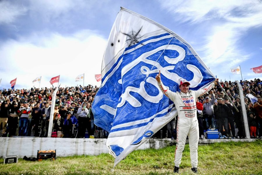 Mariano Werner festejando su &uacute;nica victoria del a&ntilde;o en C&oacute;rdoba.