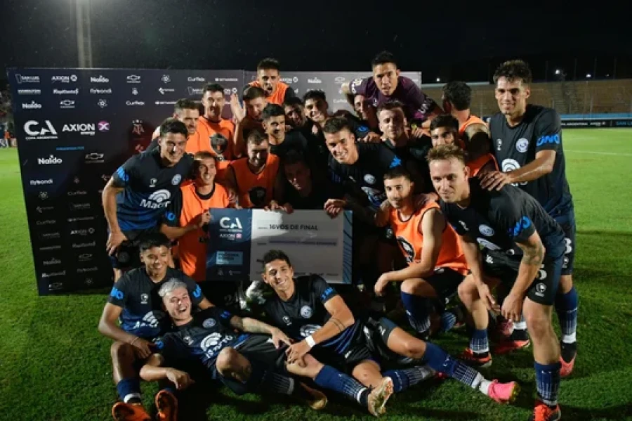 CAMPEON. Independiente Rivadavia de Mendoza.