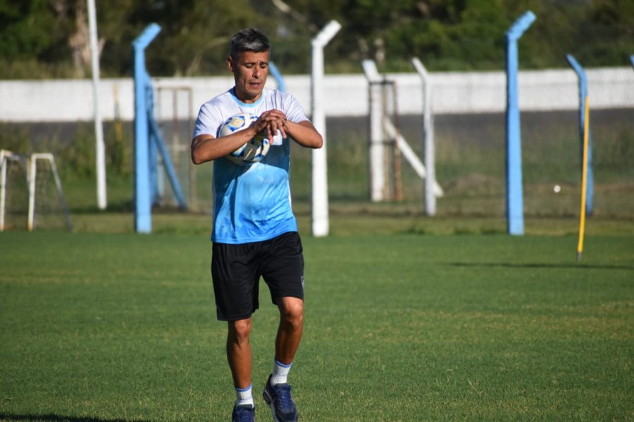 LLEG&Oacute; LA HORA. Iv&aacute;n Ju&aacute;rez y el gran desaf&iacute;o con su Atl&eacute;tico de Rafaela rumbo a la temporada 2026 en la Primera Nacional.