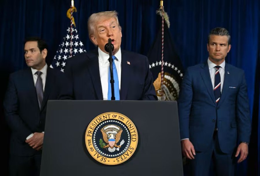 El presidente de Estados Unidos, Donald Trump, junto al secretario de Estado Marco Rubio y el secretario de Defensa Pete Hegseth. (FOTO AFP)