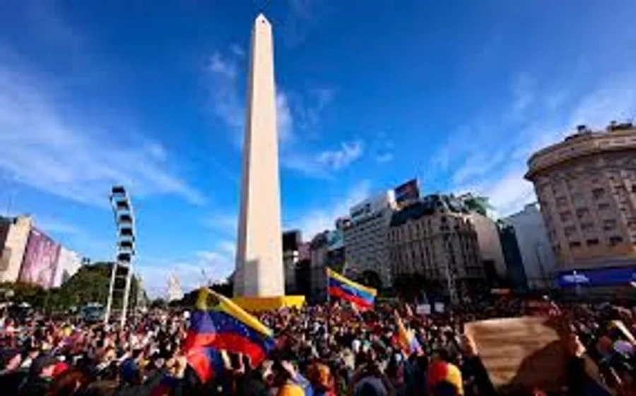 Miles de venezolanos se autoconvocaron en el Obelisco.