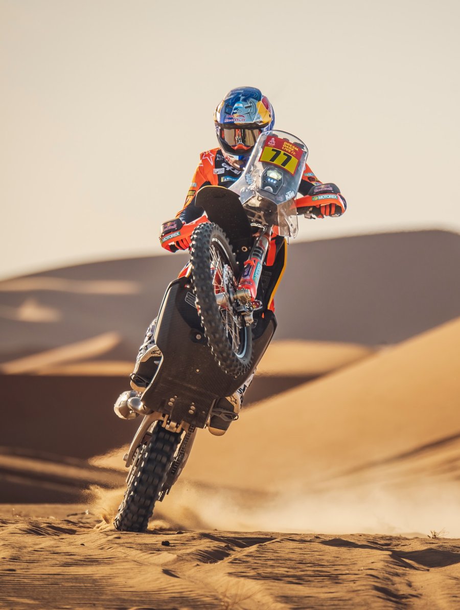 Luciano Benavides fue cuarto en Motos con la KTM.