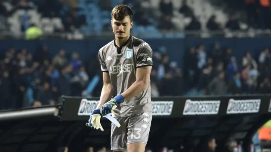 MAT&Iacute;AS TAGLIAMONTE SE QUEDA EN RACING