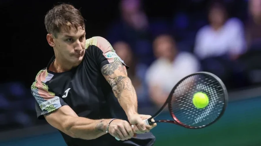 ELIMINADO. Camilo Ugo Carabelli.