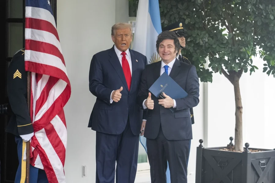 El presidente Javier Milei junto a su par de Estados Unidos, Donald Trump.