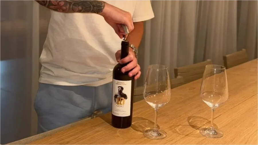 El vino que toma Lionel Messi.