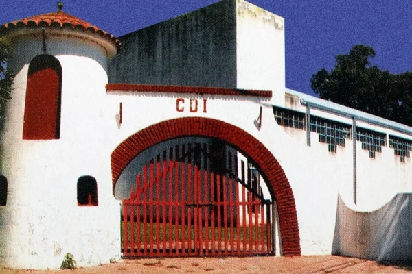 Municipio firma convenio para finalizar pileta de club local y promover inclusión de mujeres