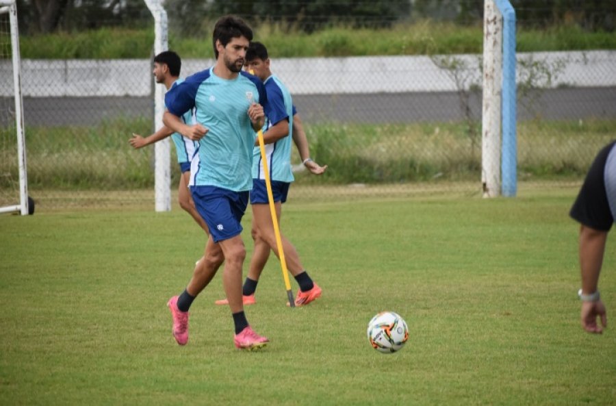PRIMERA SEMANA. La Crema transita la pretemporada.