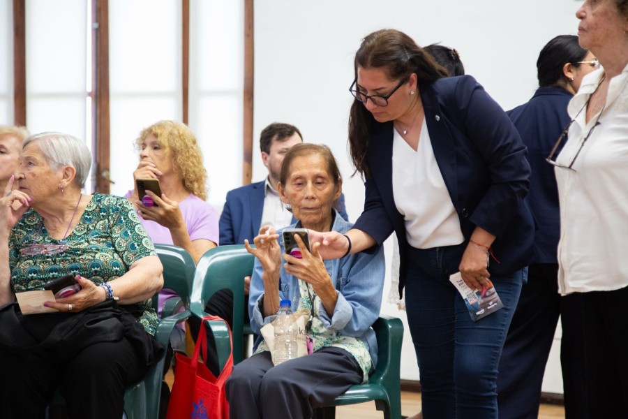 La jornada fue organizada por el Gobierno de Santa Fe, la Defensor&iacute;a del Pueblo y la Universidad Nacional de Rosario.