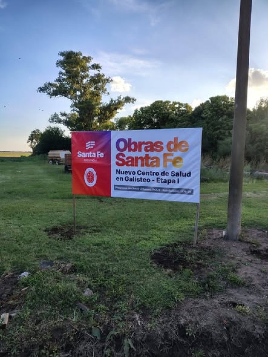 Cartel que anuncia la ejecuci&oacute;n de la obra.