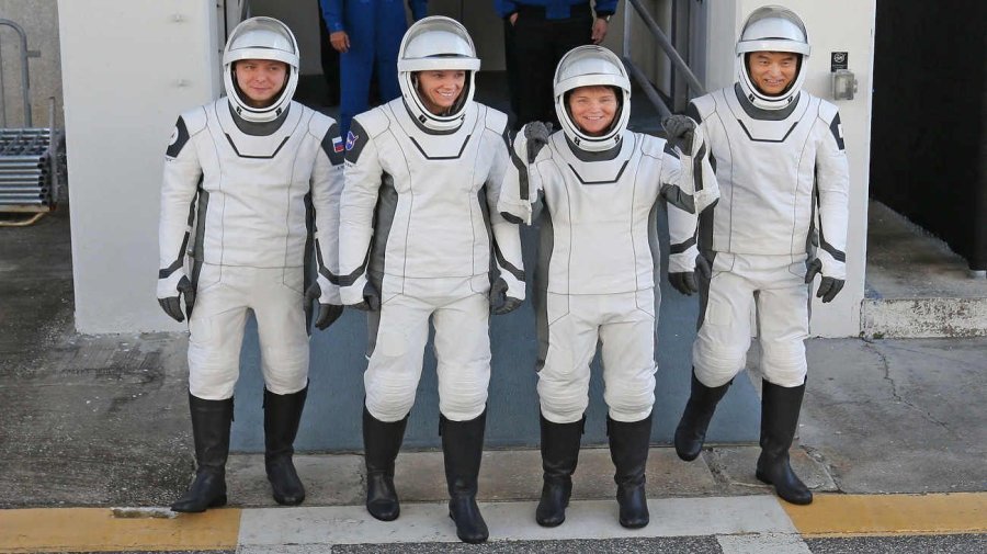 TRIPULACION. Un problema m&eacute;dico no revelado provoca la primera evacuaci&oacute;n m&eacute;dica de la EEI, subrayando la importancia de protocolos de salud en misiones espaciales.