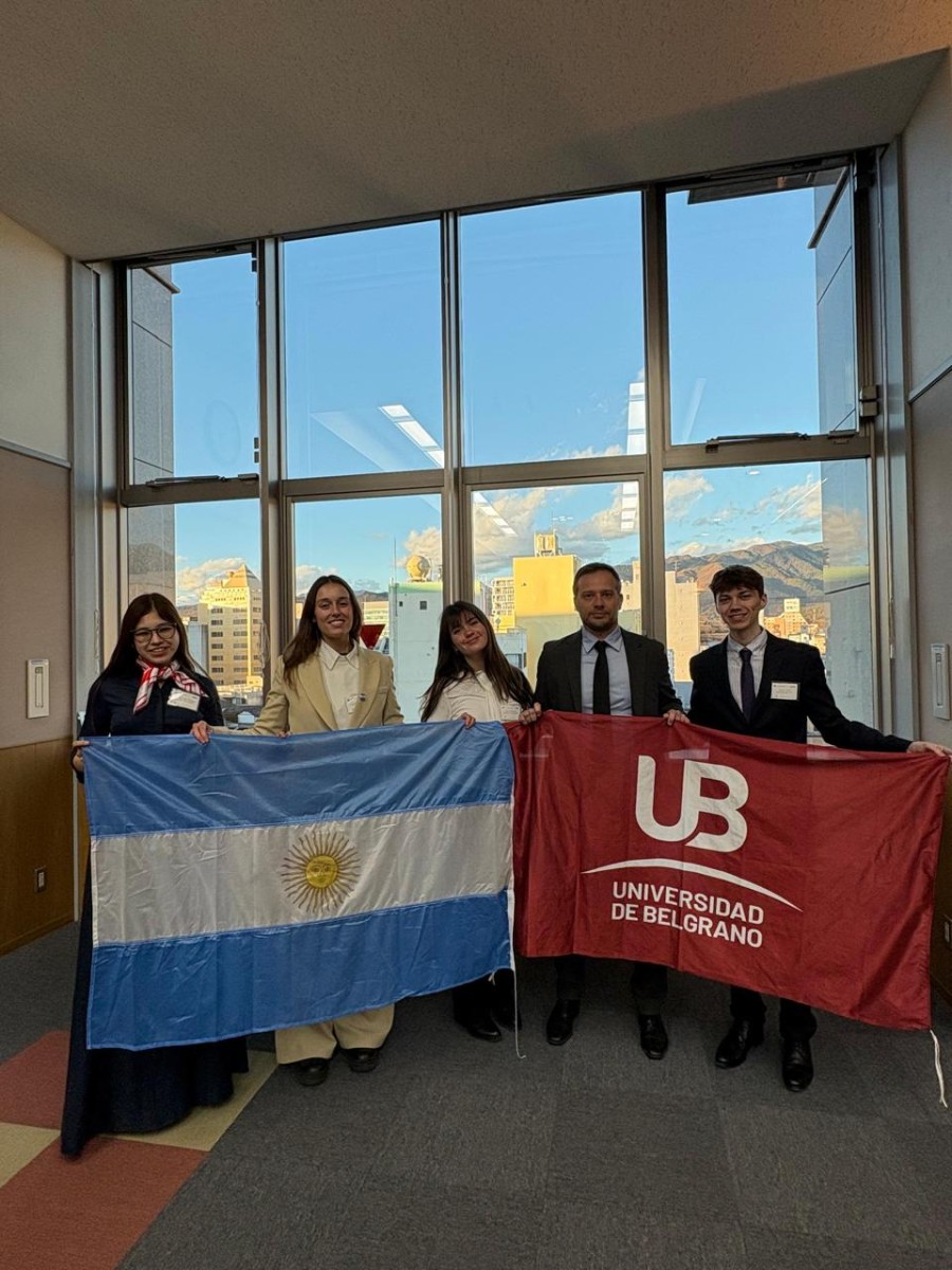 Lods representantes de la Universidad de Belgrano.
